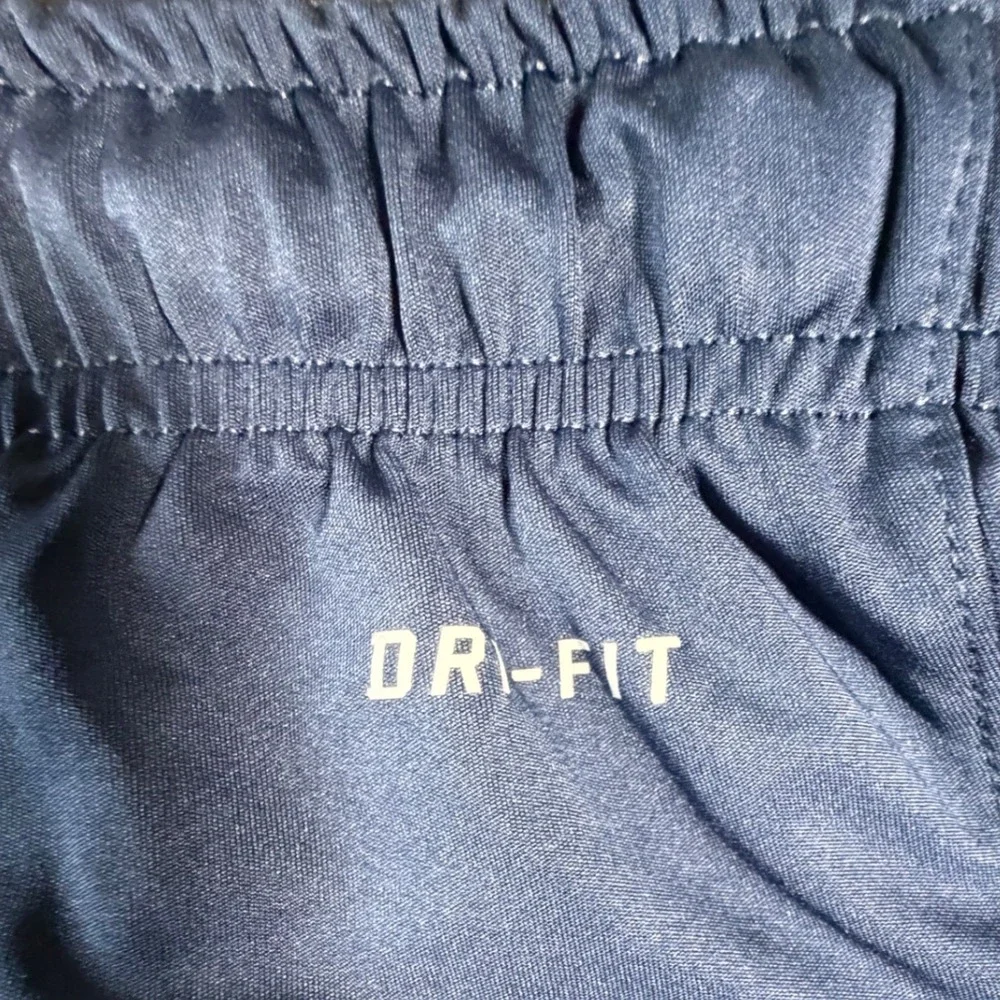 Nike Dri-FIT Mens Navy Blue Athletic Training Shorts XL Pocketed Basketball K6
